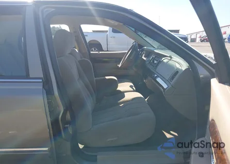 2005 Mercury Grand Marquis Gs z USA, uszkodzony, nr VIN 2MEFM74W85X669839